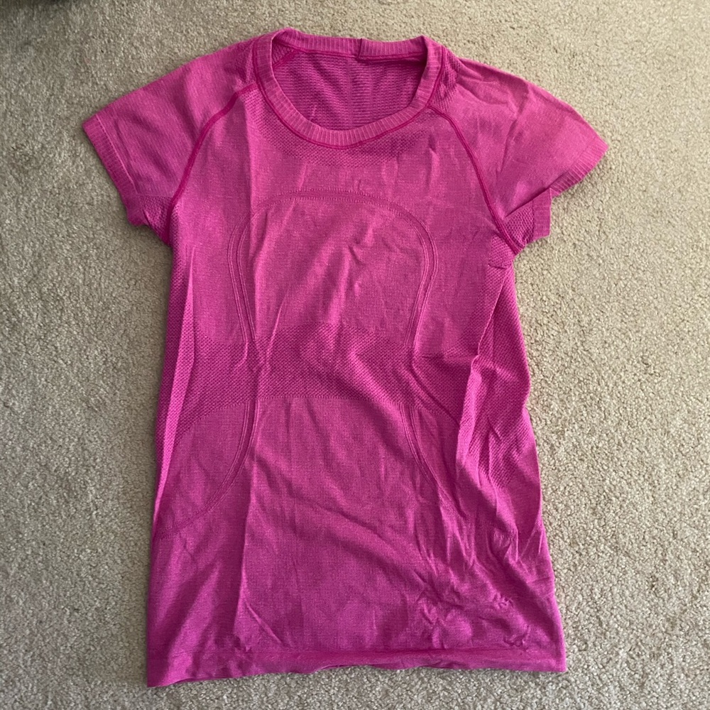 Lululemon Swiftly Tech Short Sleeve